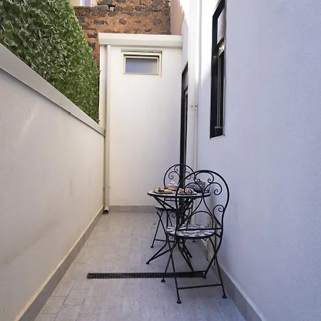 European - Town Center Self Check-in * Catania