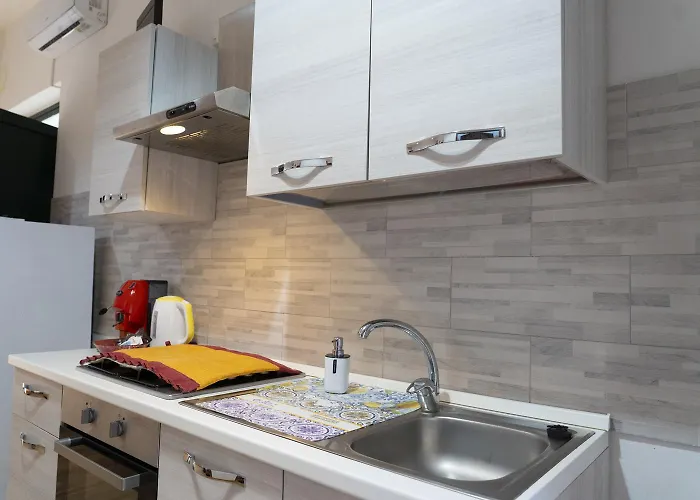 European - Town Center Self Check-in *